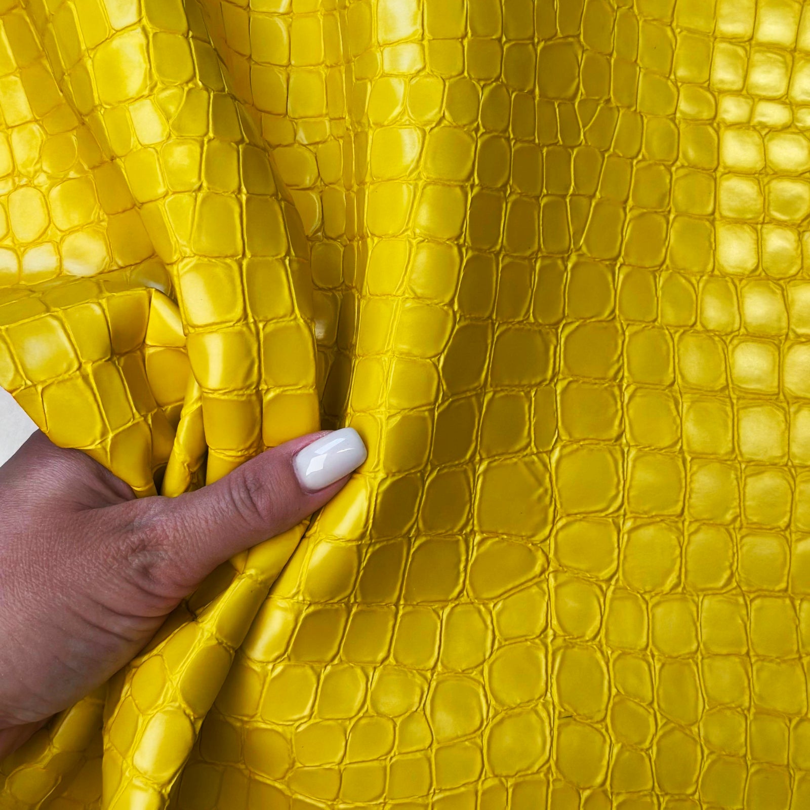 Yellow Patent Crocodile Print Lambskin 1.1-1.2mm YELLOW CRCOCO 1588