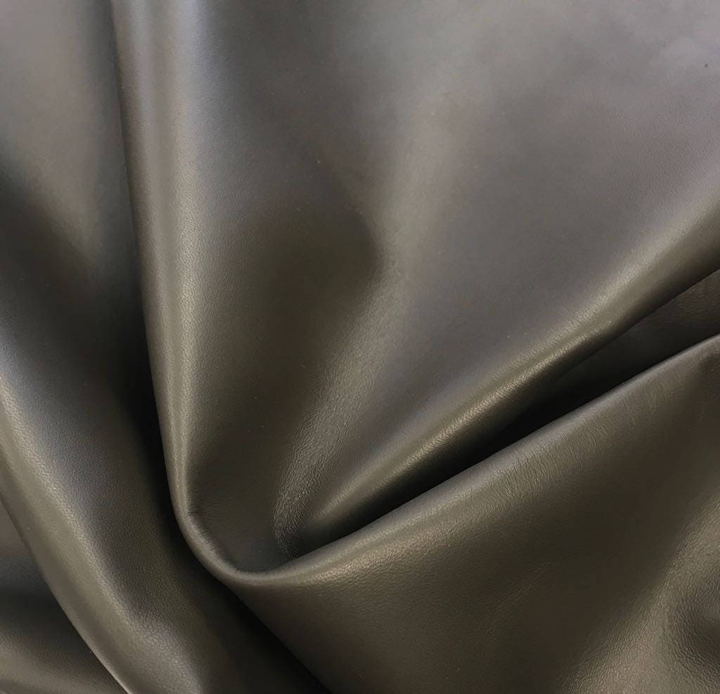 Khaki Green Lambskin 1.0mm/2.5oz / TARMAC GREEN 537