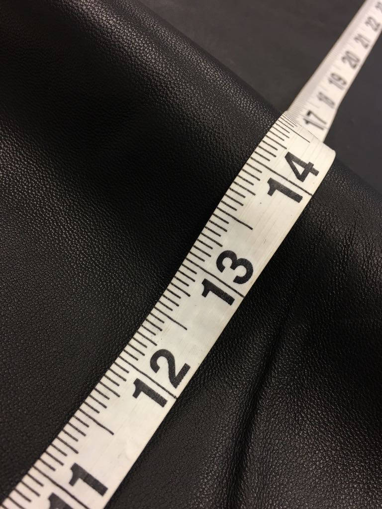 Black Lambskin Leather 2.25oz/0.9mm / Black LODGE 529