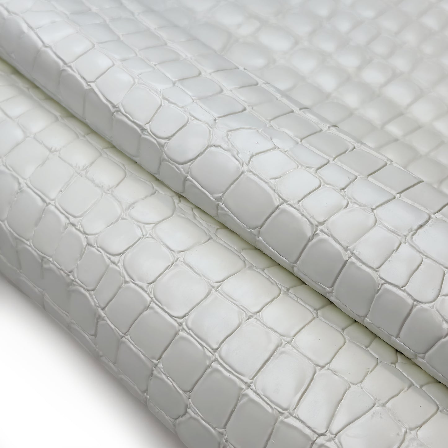 White Patent Lambskin With Crocodile Print 1.1-1.2mm WHITE CROCO 1589