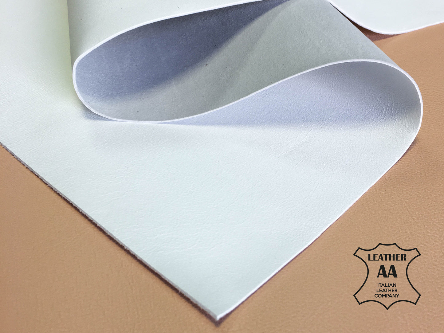 White Lambskin Sheets 2.25oz/0.9mm / PURE WHITE 657
