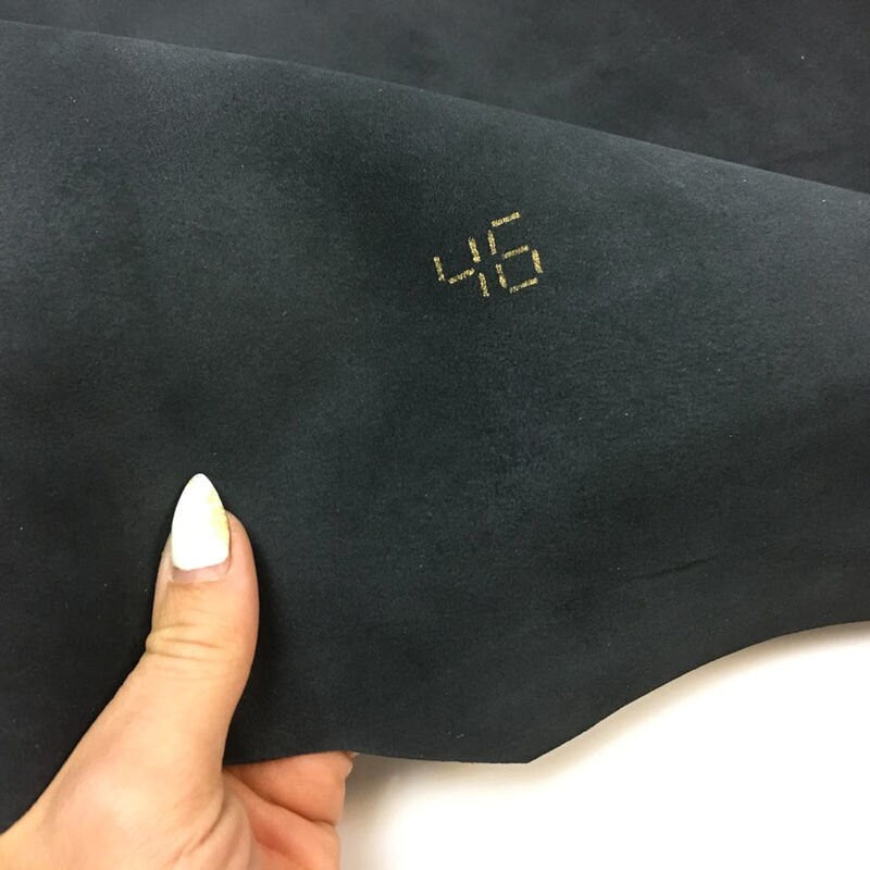 Black Lambskin Leather 2.5oz/1.0mm / ONYX BLACK 827