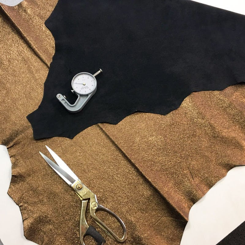 Bronze Metallic Lambskin Leather /0.7mm/1.75oz / CRUNCHY BRONZE 785
