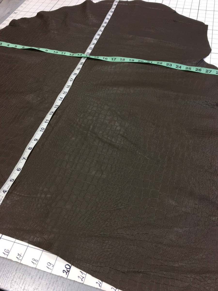 Brown Reptile Print Lambskin 0.8mm/2oz / WREN CROCODILE 512