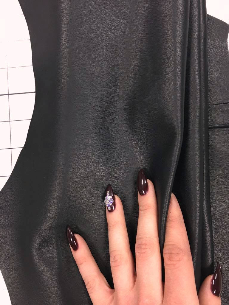Black Lambskin Leather 2.25oz/0.9mm / Black LODGE 529