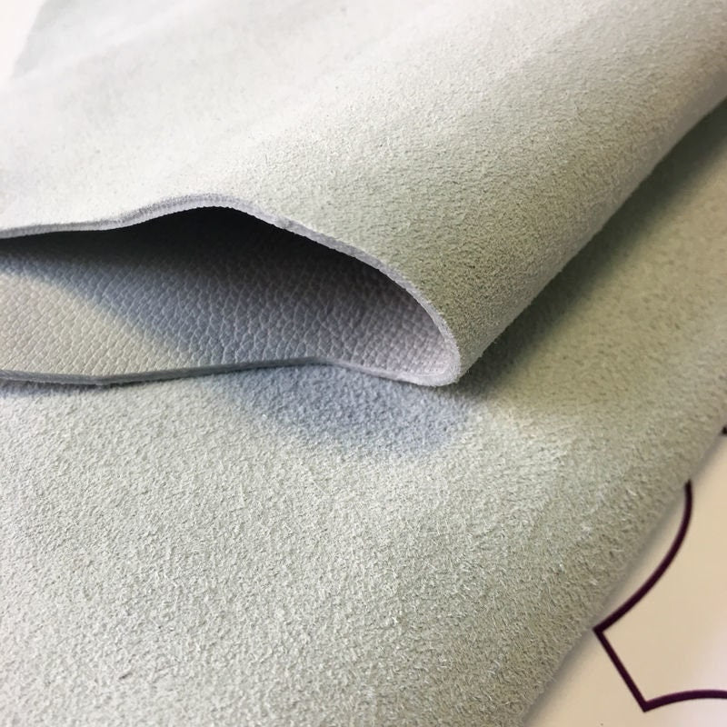 Thick Light Gray Suede Lambskin 1.2mm/3oz / SMOKE 825
