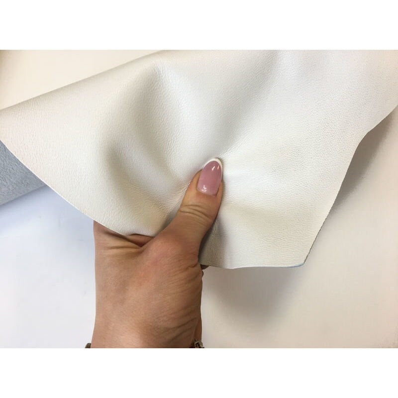 White Lambskin Suede 0.9mm/2.25oz / WHITE ALYSSUM 886
