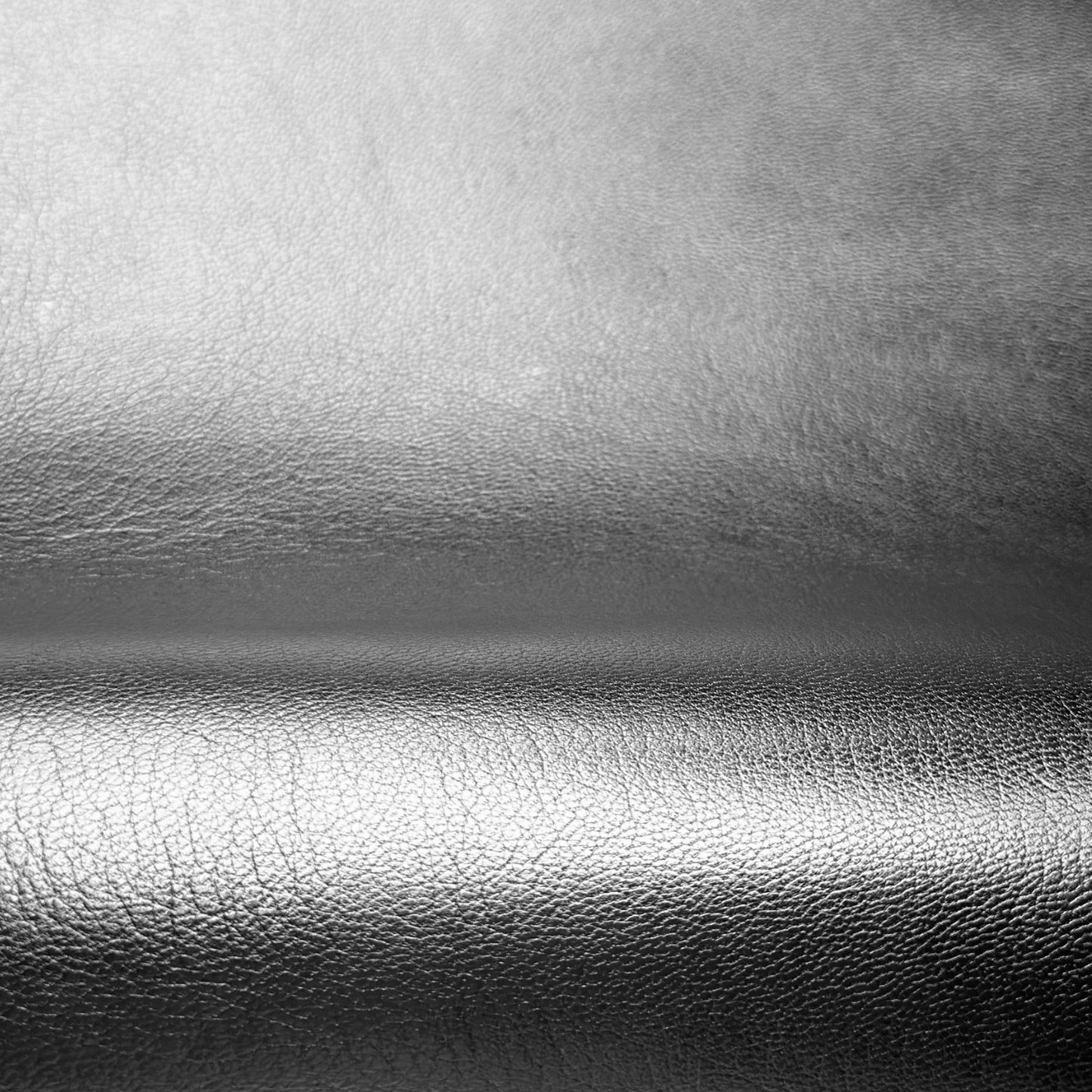 Silver Lambskin With Shine 0.8mm/2oz / SILVER CLOUD 601