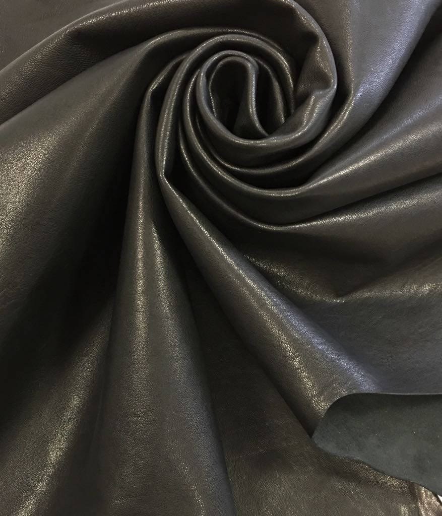 Matte Black Lambskin BLACK INK 536 / 0.6mm/1.5oz