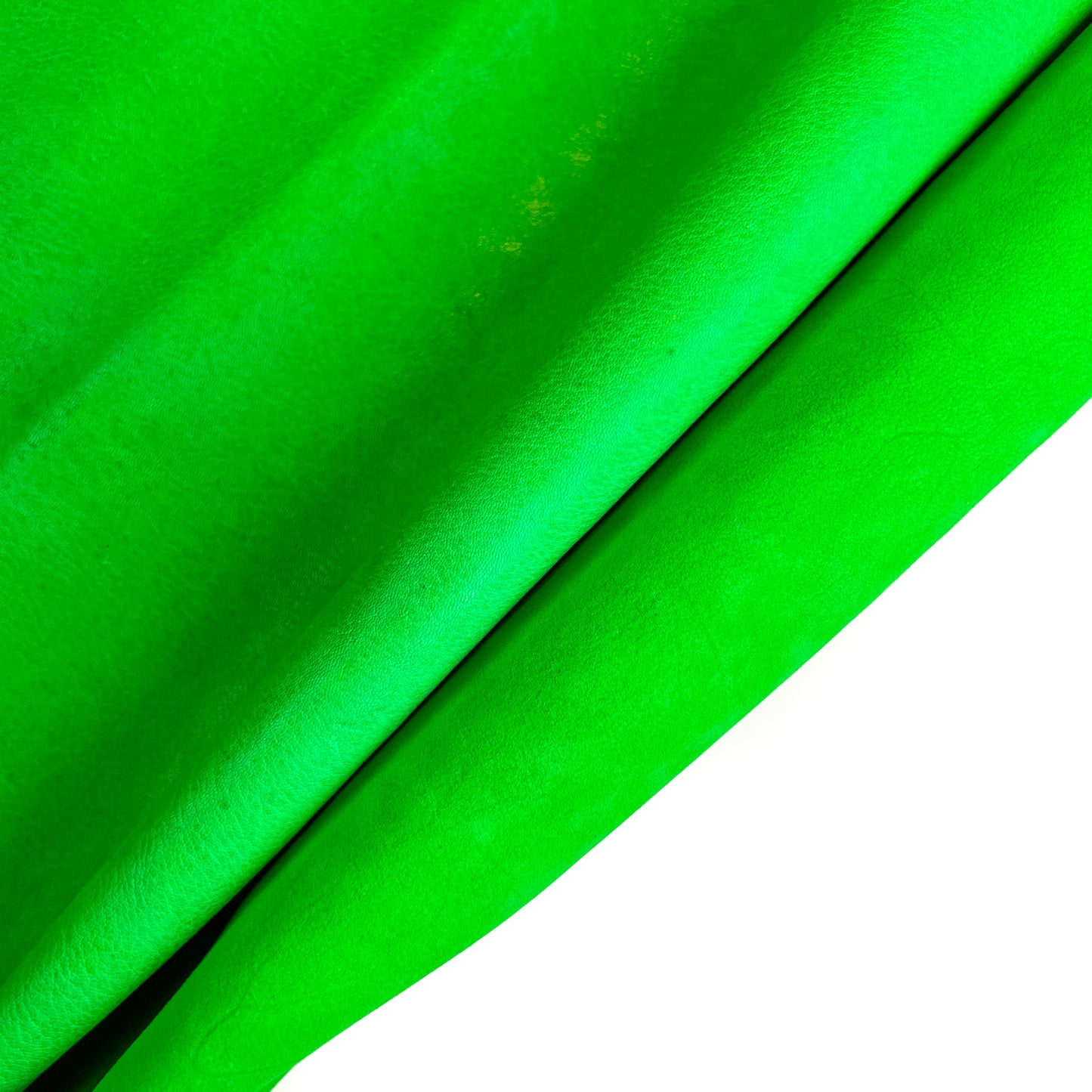 Neon Green Natural Vegetable Tanned Lambskin 1.1-1.2mm / 2.75-3oz Neon Green Veg Tan 1474