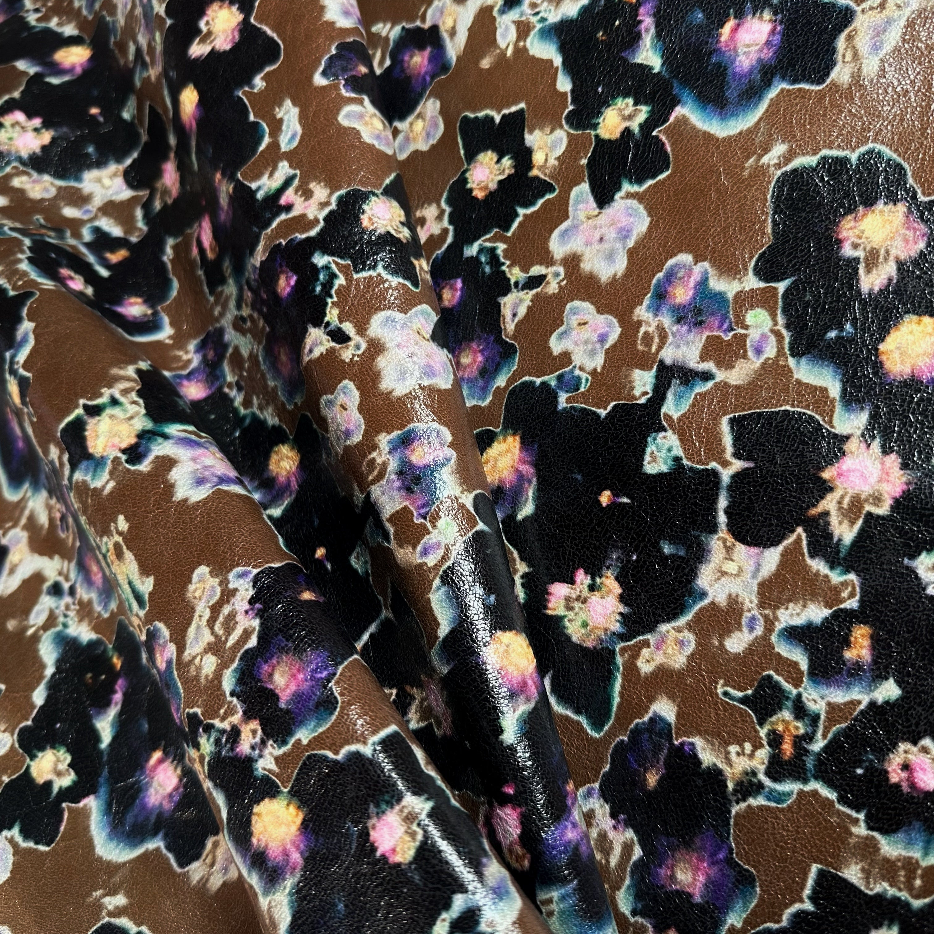 Brown Floral Print Pieces 0.7-0.8mm/1.75-2oz BROWN FLORAL 1564