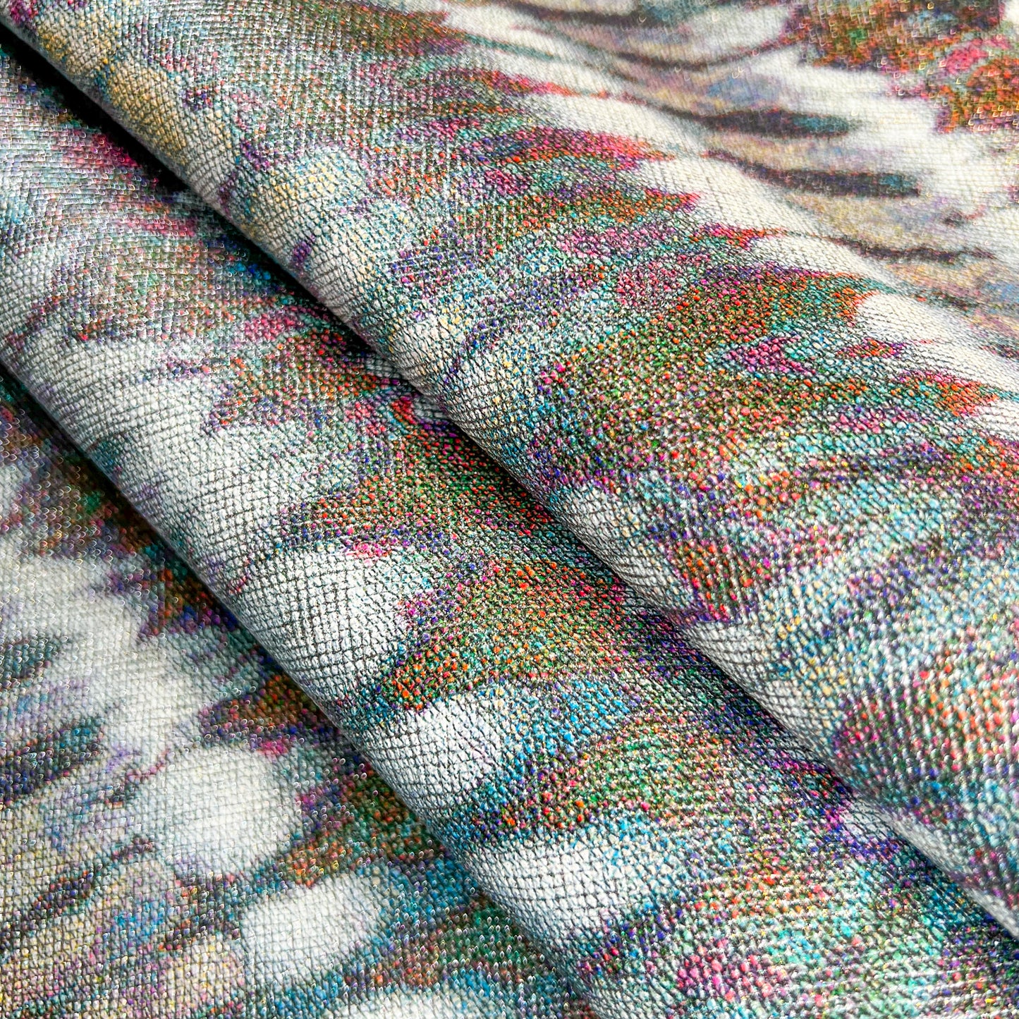 Metallic Lambskin With Galaxy Saffiano Print 0.9mm/2.25oz GALAXY SAFFIANO 1472