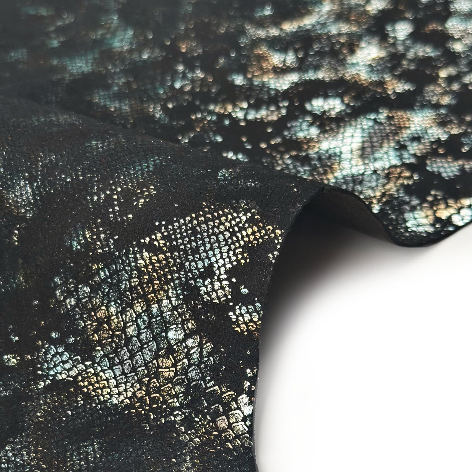 Iridescent Snakeskin Print Lambskin 1mm/2.5oz Thick 1612