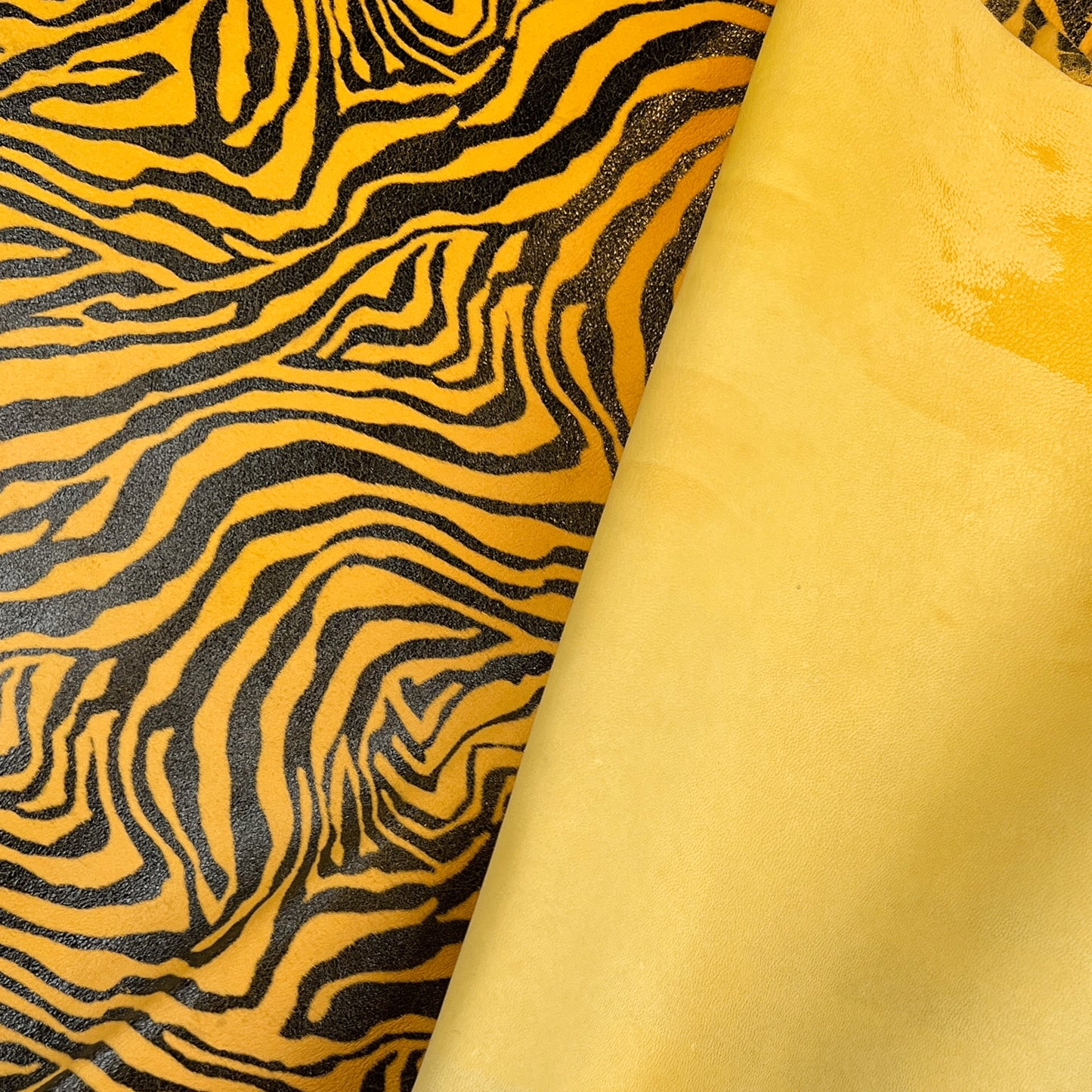 Soft Yellow Zebra Print Lambskin 0.7-1.2mm/1.75-3oz / YELLOW ZEBRA 1446