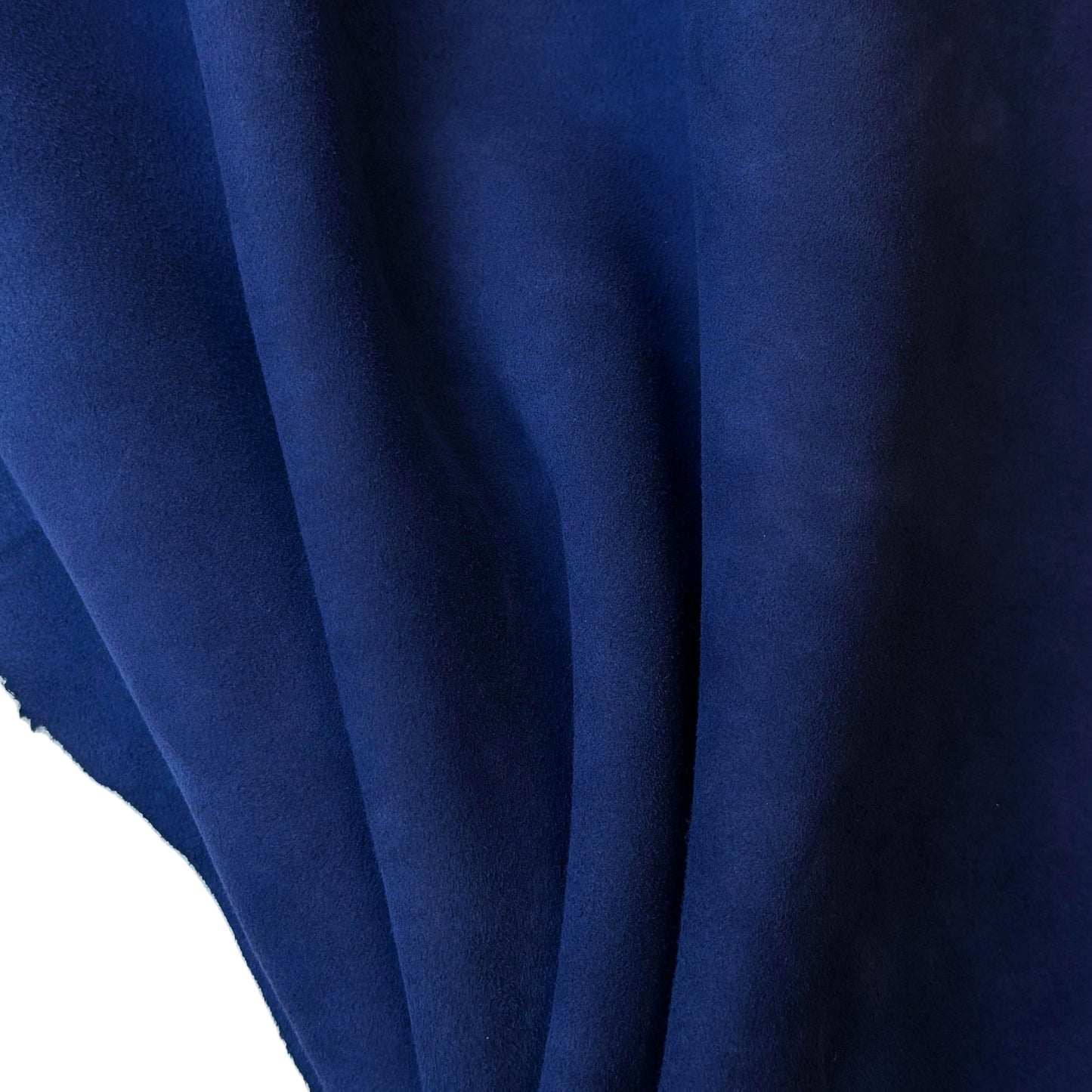 Blue Lambskin Suede 0.9mm/2.25oz ESTATE BLUE 574