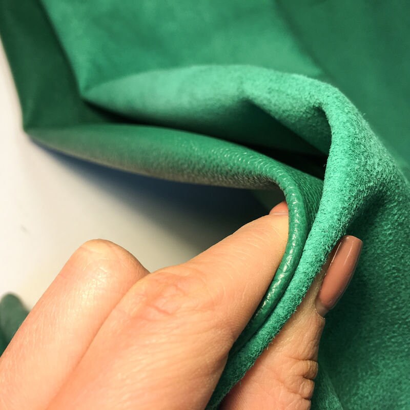 Deep Green Pebbled Lambskin 2.5oz/1.0mm / BOSPHORUS 863
