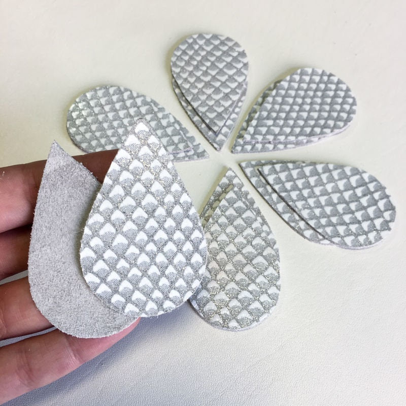 4 pcs Leather Earring Teardrop Blanks Silver & White