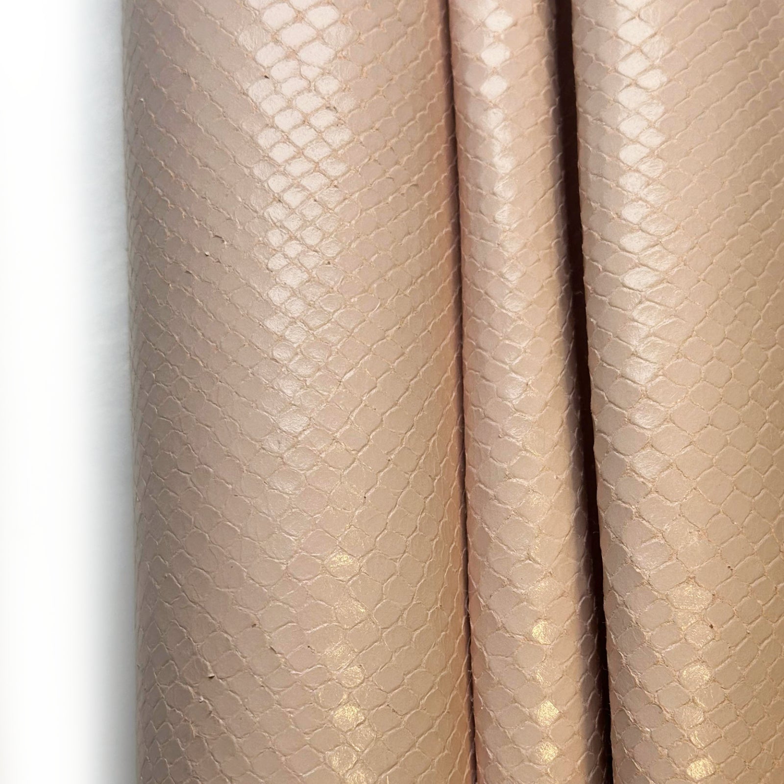 Beige Pink Lambskin With Snakeskin Print 0.7mm/1.75oz Pink Snake 1598