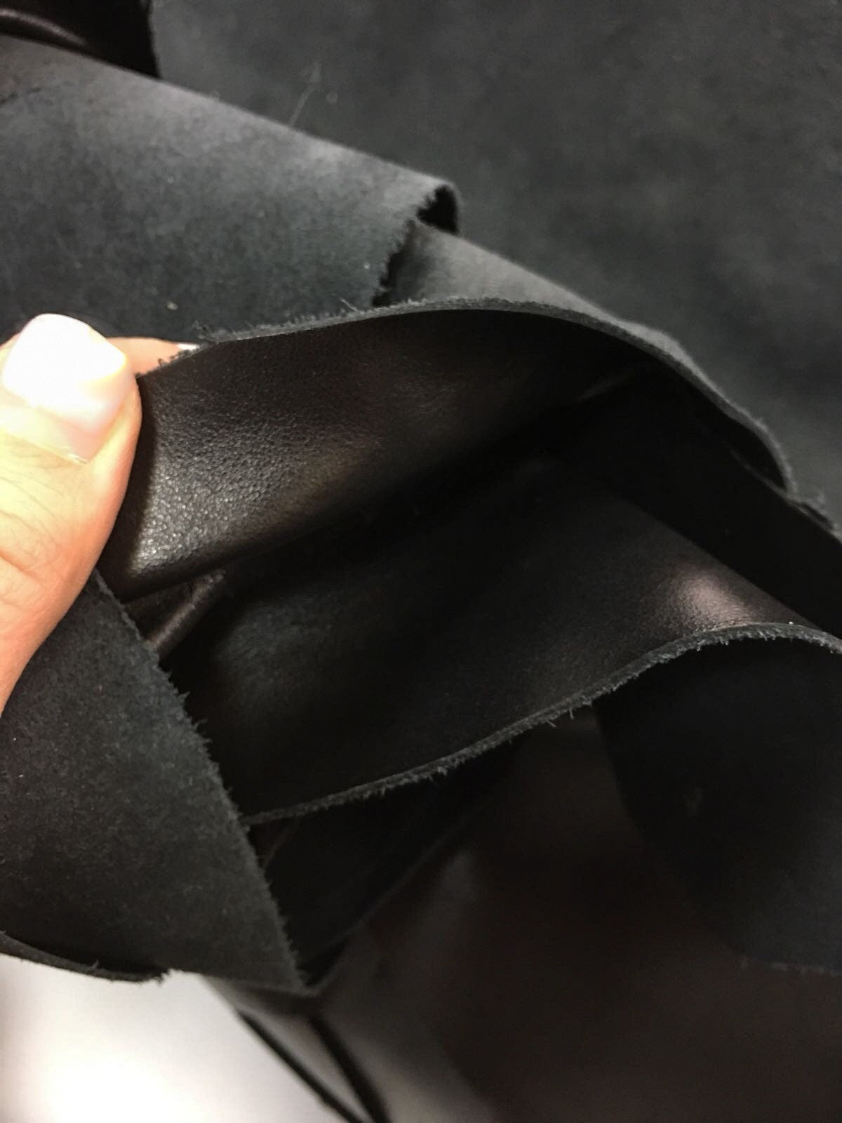 Black Cow Leather 1.2mm/3oz / Thick CLASSIC COW 679