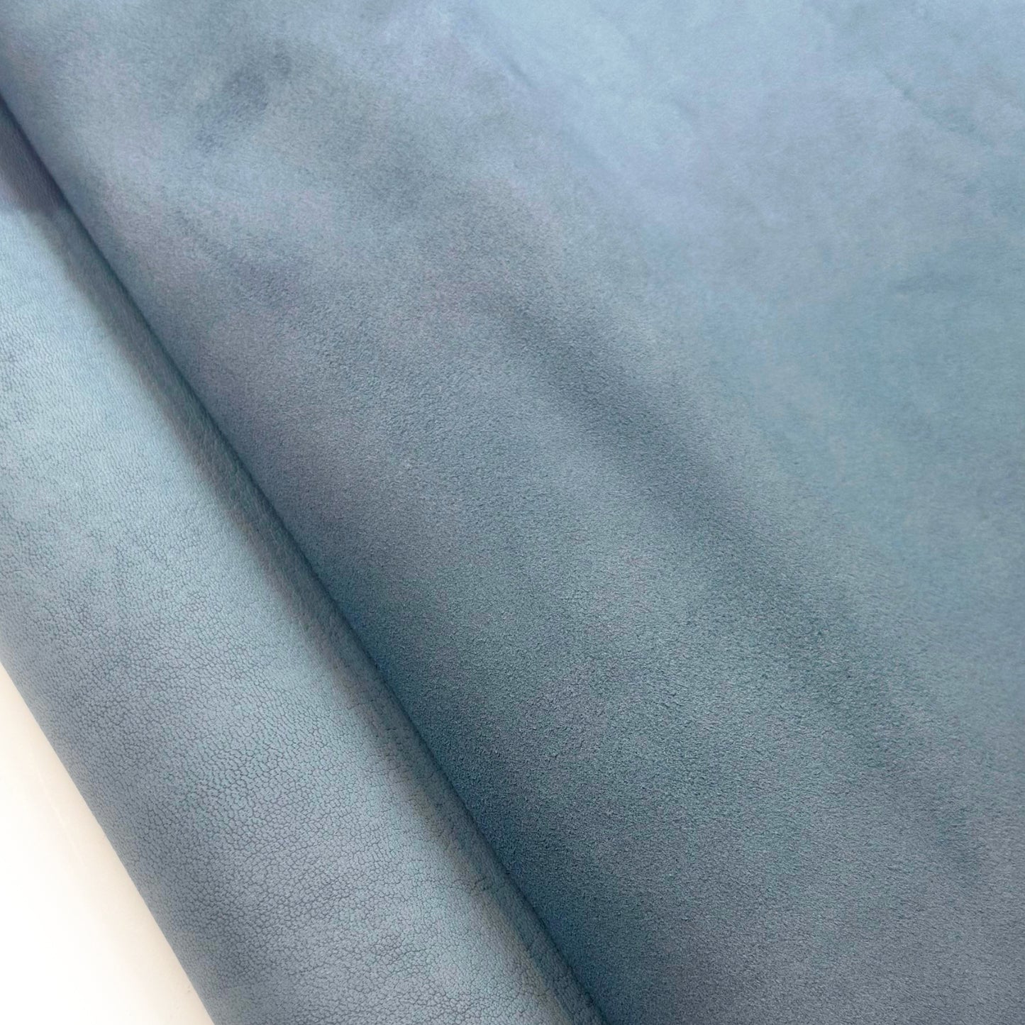 Light Blue Suede Lambskin Leather 0.7-0.8mm//1.75-2oz LIGHT SUEDE 1641
