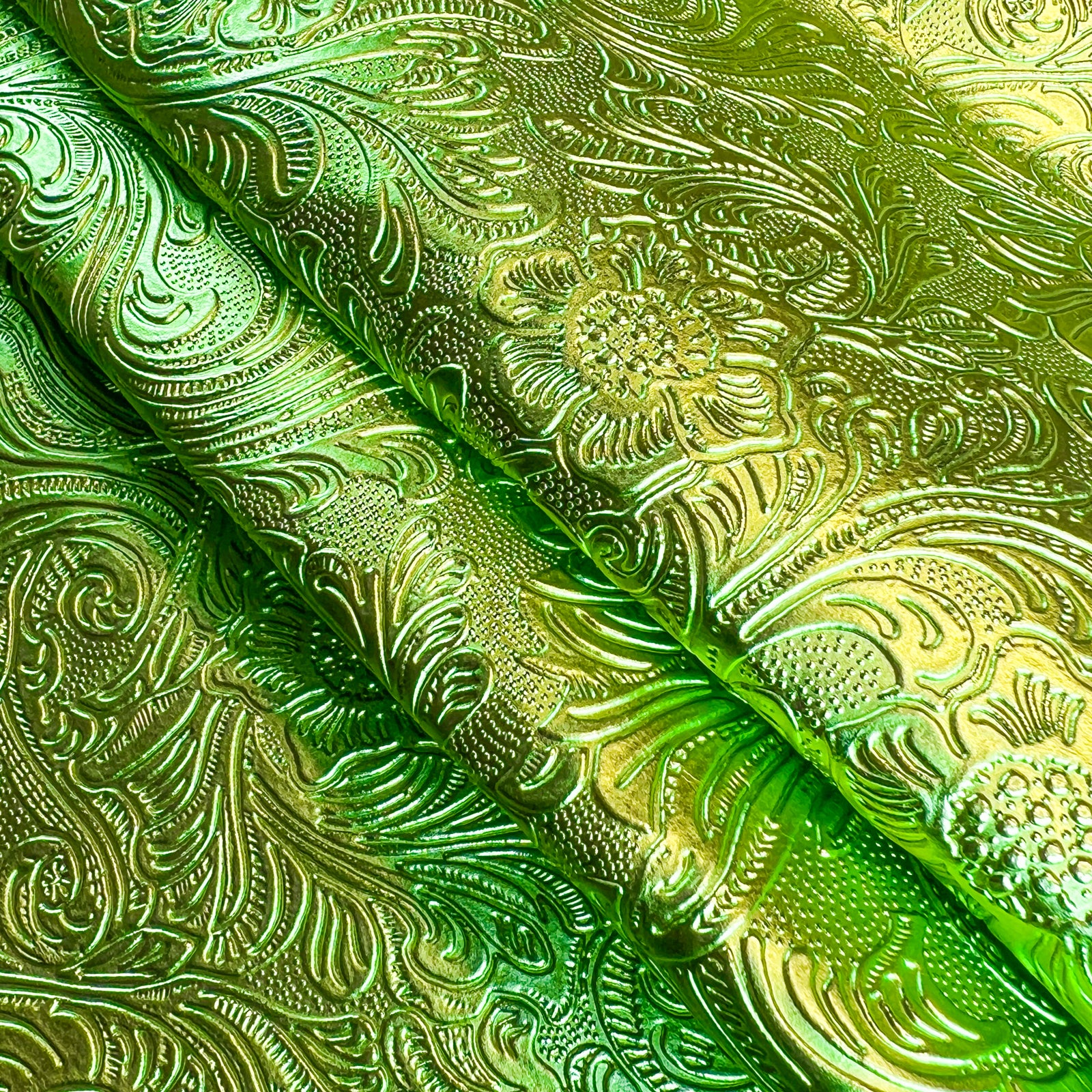Metallic Green Verde Lambskin 0.7-1mm / 1.75-2.5oz VERDE FLOWER 1510