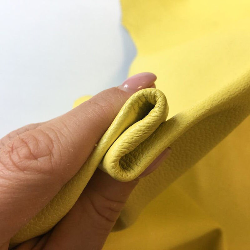 Yellow Pebbled Lambskin Leather 0.9mm/2.25oz / YELLOW CREAM 844