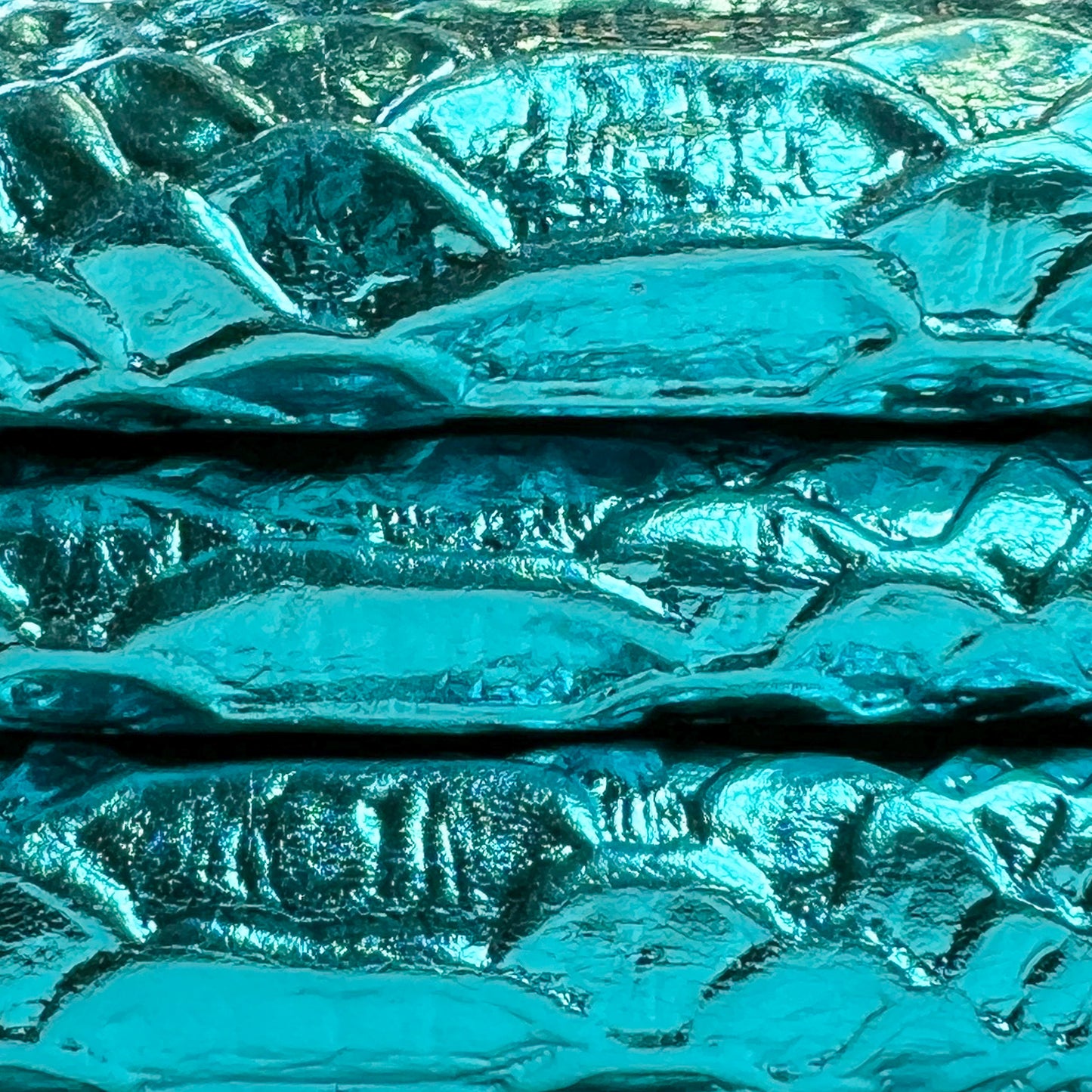 Metallic Capri Turquoise Sea Blue Lambskin 0.6-0.7mm/1.5-1.75oz CAPRI SNAKE 1514