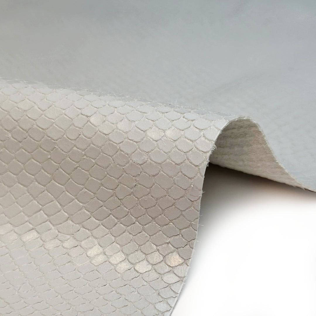 White Snakeskin Print On Lambskin 0.6mm/1.5oz WHITE SNAKE 1593