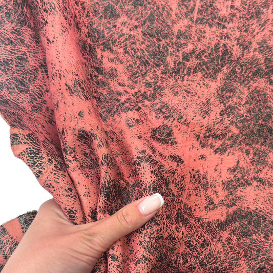 Vintage Rose Crackle Lambskin Leather 1.4mm//3.5oz Red Black1650