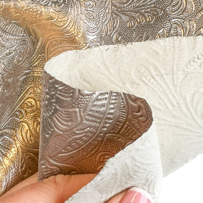 Light Gold Metallic Lambskin With Flower Print PEARL FLOWERS 1469 0.7mm/1.75
