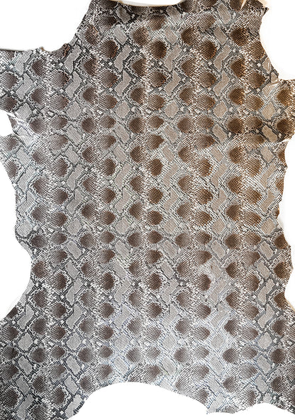 Gray Snake Print Lambskin GRAY PEARL SNAKE 1494 / 1.-1.1mm/2.5-2.75oz