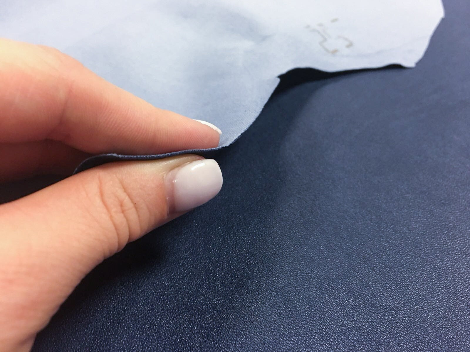 Demin Blue Elastic Stretch Lambskin 0.7mm/1.750z / JEANS BLUE 668