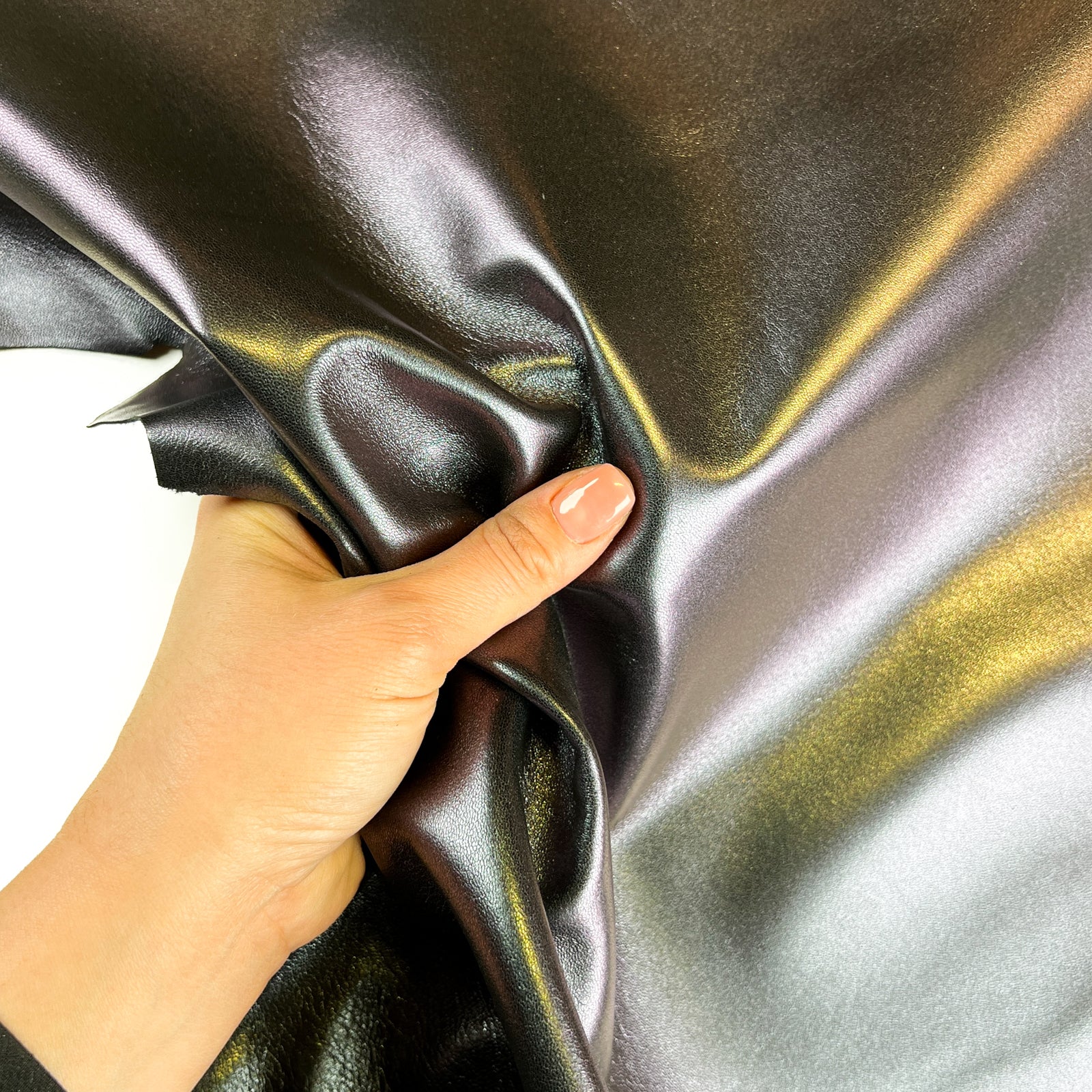 Black Perlamuter Lambskin With Purple Shine 0.7-0.9mm/1.75- 2.25oz NEW BLACK PEARL 1516
