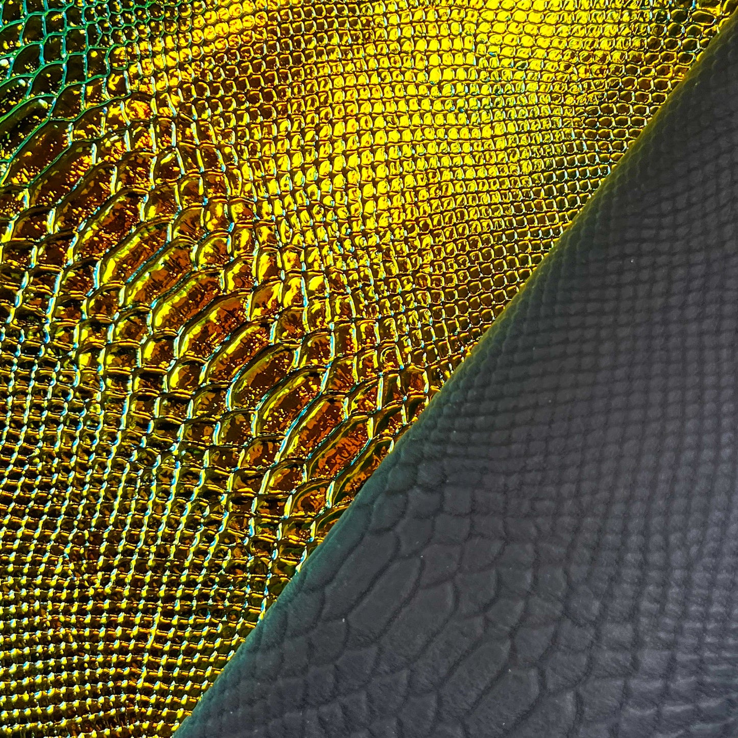 Metallic Holographic Lambskin With Snake Print Thick 1.1mm/2.75oz Black HOLO SNAKE 1460