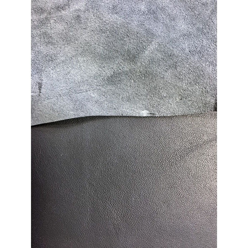 Dark Gray Lambskin Leather 1.1mm/2.75oz / CASTLEROCK 586