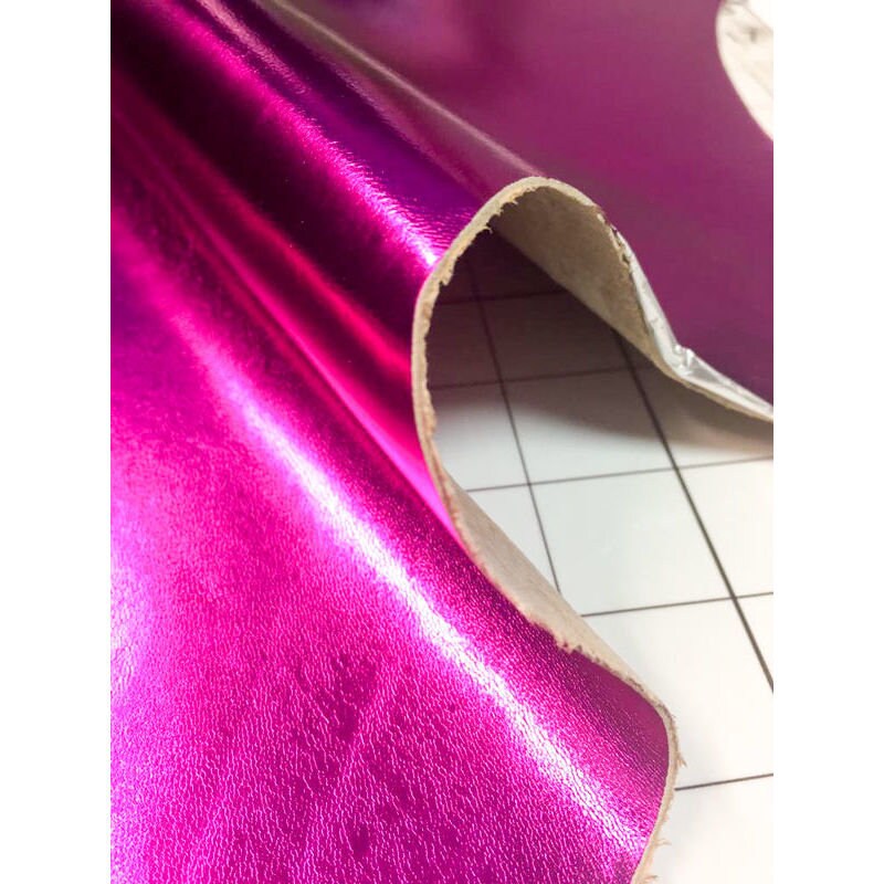 Fuchsia Metallic Lambskin 0.8mm/2oz FUCHSIA 700