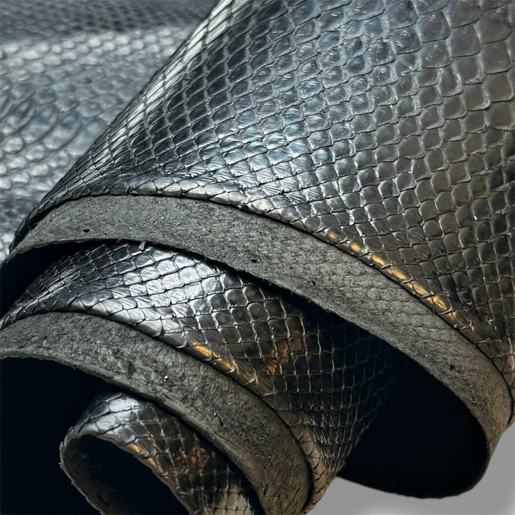 Black Real Python Hides 0.8mm/2oz Black SHINY PYTHON – LeatherAA