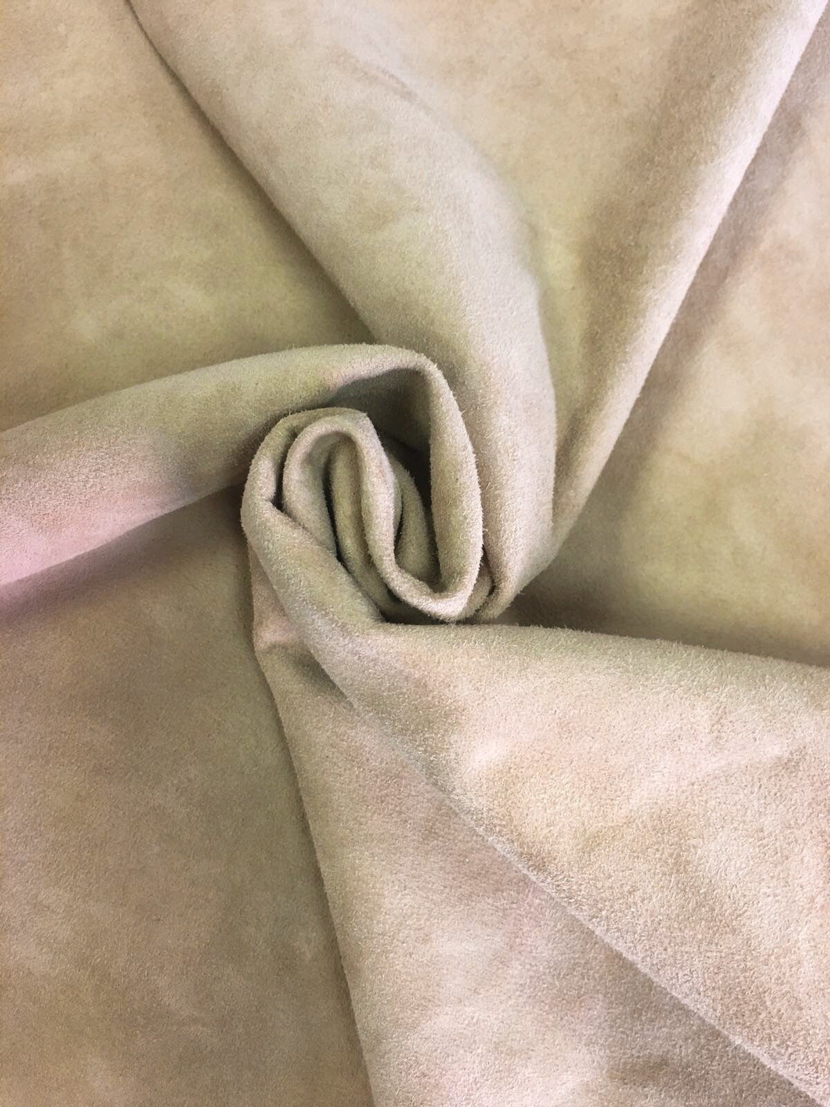 Beige/Brown Suede Stretch Fabric Lambskin 0.9mm/2.25oz / CANDIED GINGER 677