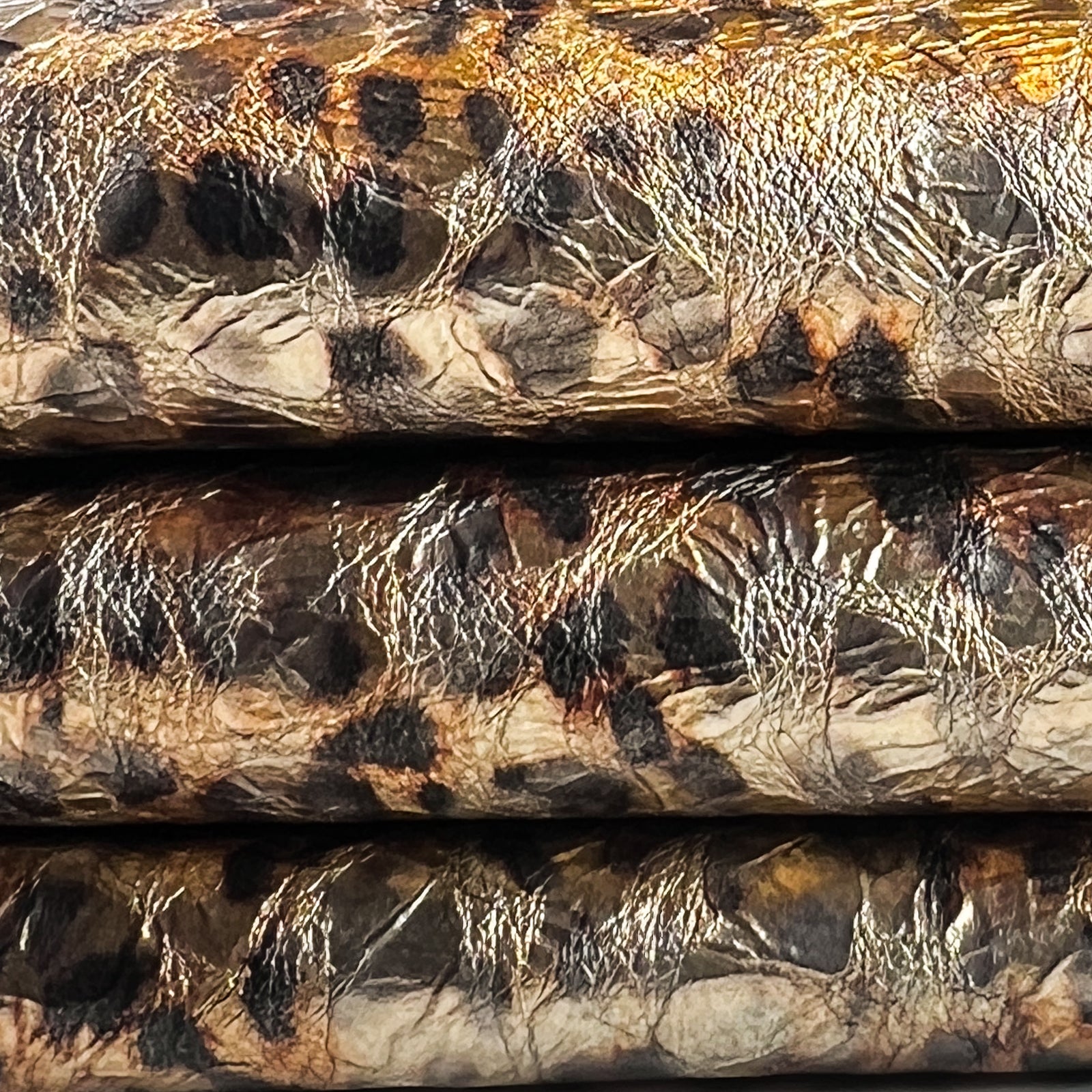 Golden Metallic Leopard Print 1.0mm/2.5oz GOLD LEOPARD 1507