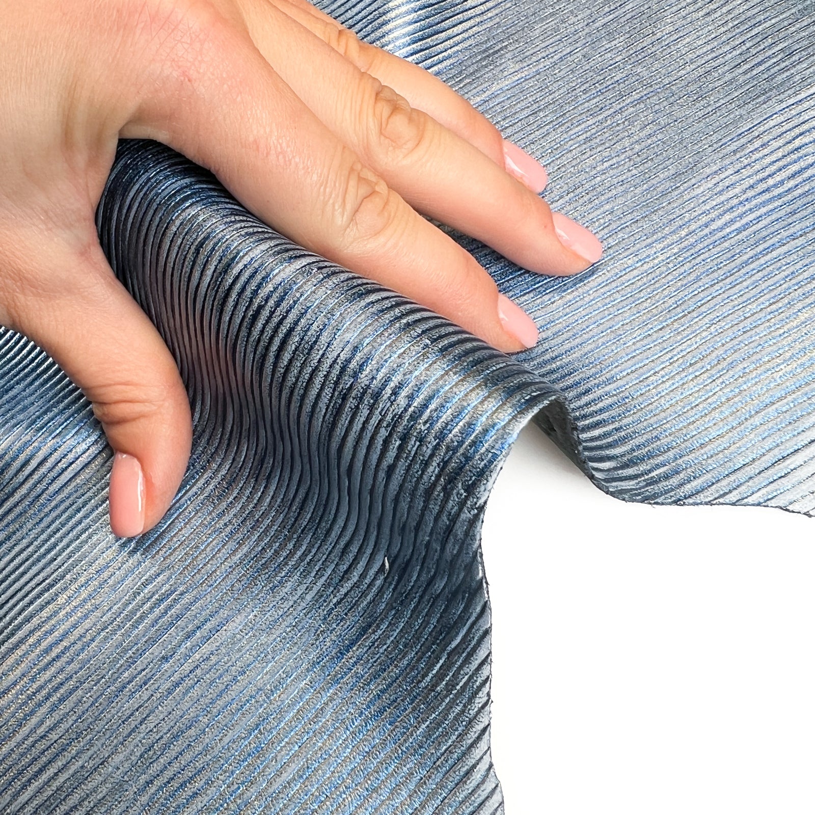 Blue Silver Metallic Line Embossed Lambskin 1.2 mm/3oz / SEA LINES 1489