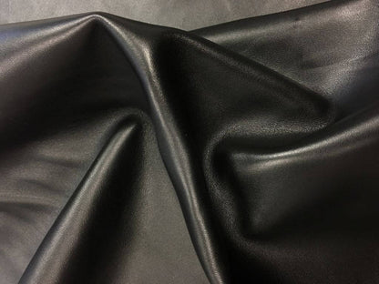 Black Lambskin Leather  0.9 mm/2.25oz BLACK LIMO 519