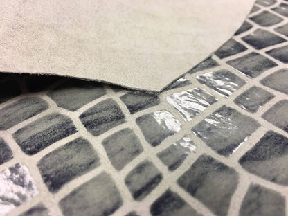 Gray Snakeskin Print On Lambskin Leather 0.5 mm/1.25oz / GRAY SHINY SNAKE 492