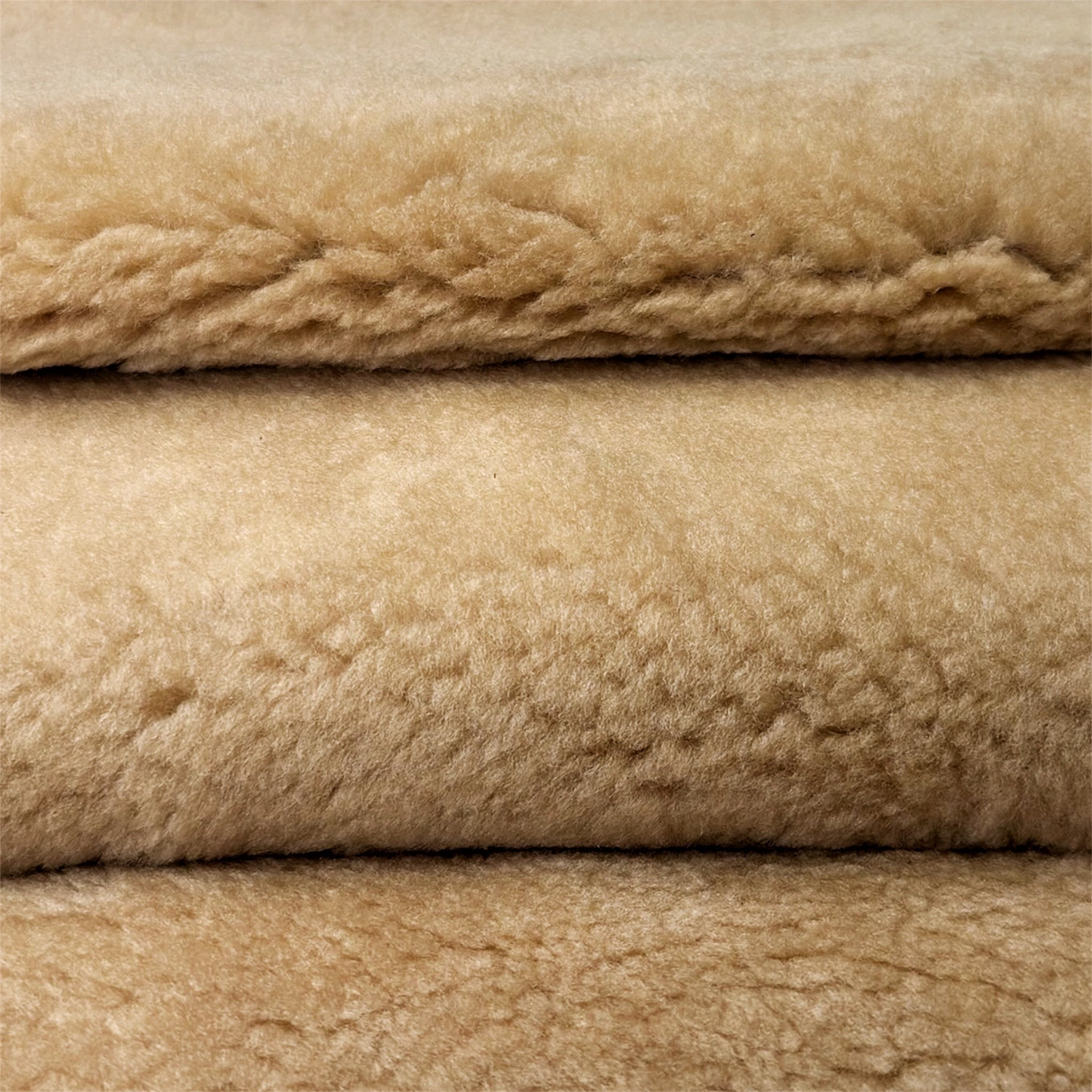 Beige Sherling Genuine Leather 1.4 - 1.6mm//3.5-4oz BEIGE SHEARLING 1584