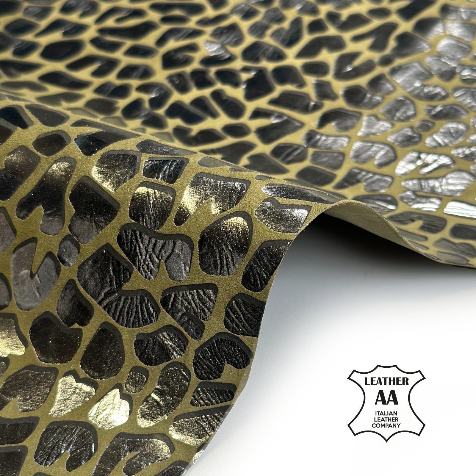Metallic Giraffe Print Lambskin Leathe 0.8–0.9 mm (2-2.25 oz) Giraffe 1696