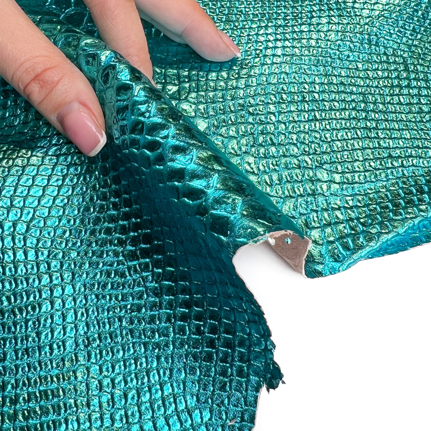 Metallic Capri Turquoise Sea Blue Lambskin 0.6-0.7mm/1.5-1.75oz CAPRI SNAKE 1514