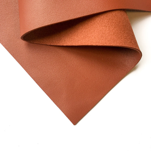 Brown Lambskin Sheet 2.25oz/.9mm / DARK CURRANT 656