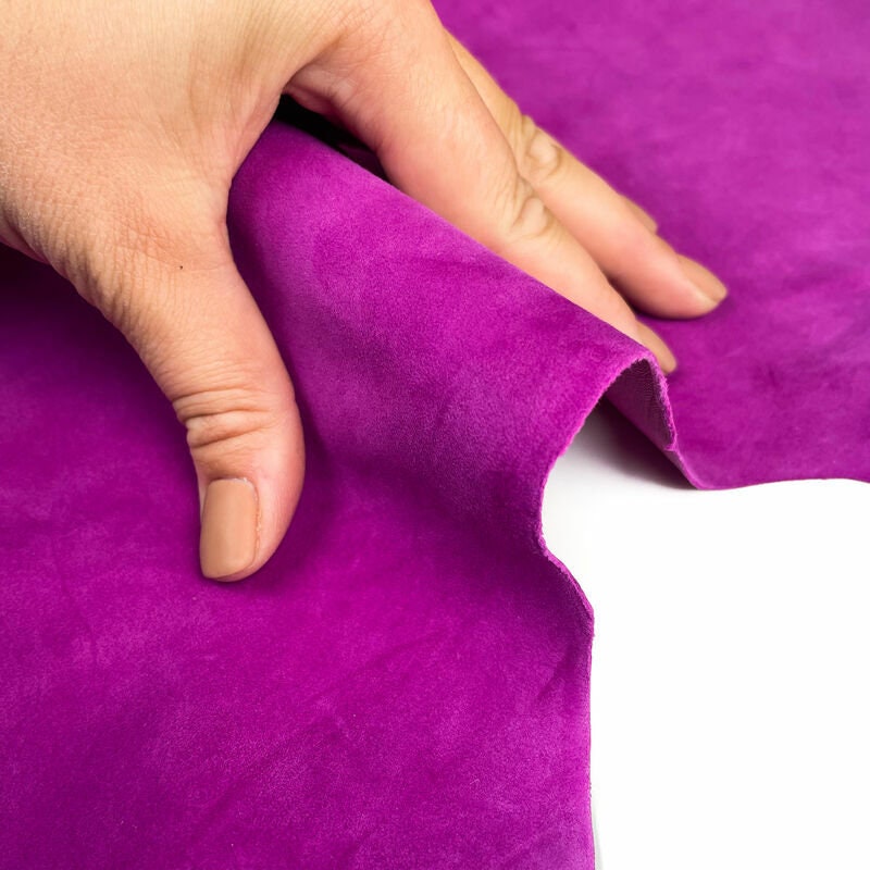 Purple  Lambskin Suede 0.9mm/2.25oz DEEP ORCHID 1215