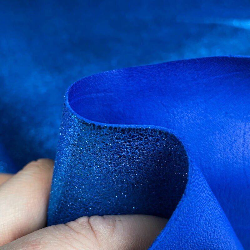 Sparkle Blue Lambskin Leather 1mm/2.5oz / BLUE SPARKLES 1131