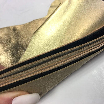 Metallic Gold Mix Scraps Leather Renmants With Different Texture Shape Tone