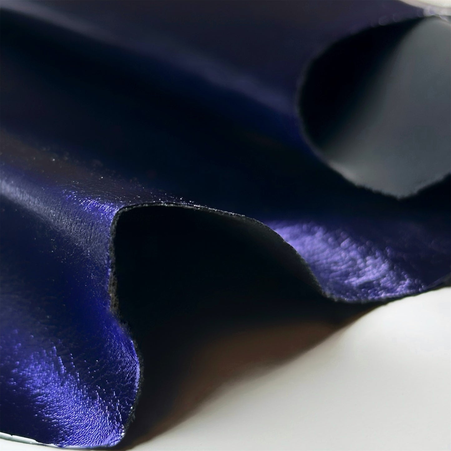 Metallic Violet Blue Lambskin Leather 0.8mm/2oz VIOLET C 1570